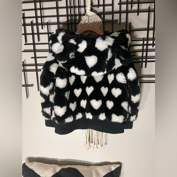 APPAMAN FAUX FUR HEART HOODED COAT EARS BLACK WHITE HEARTS HOOD JACKET BOMBER 6 - Picture 12 of 12